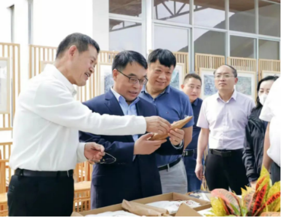 云南省科技厅到红河州调研服务 助推干热河谷治理、生物医药产业创新发展